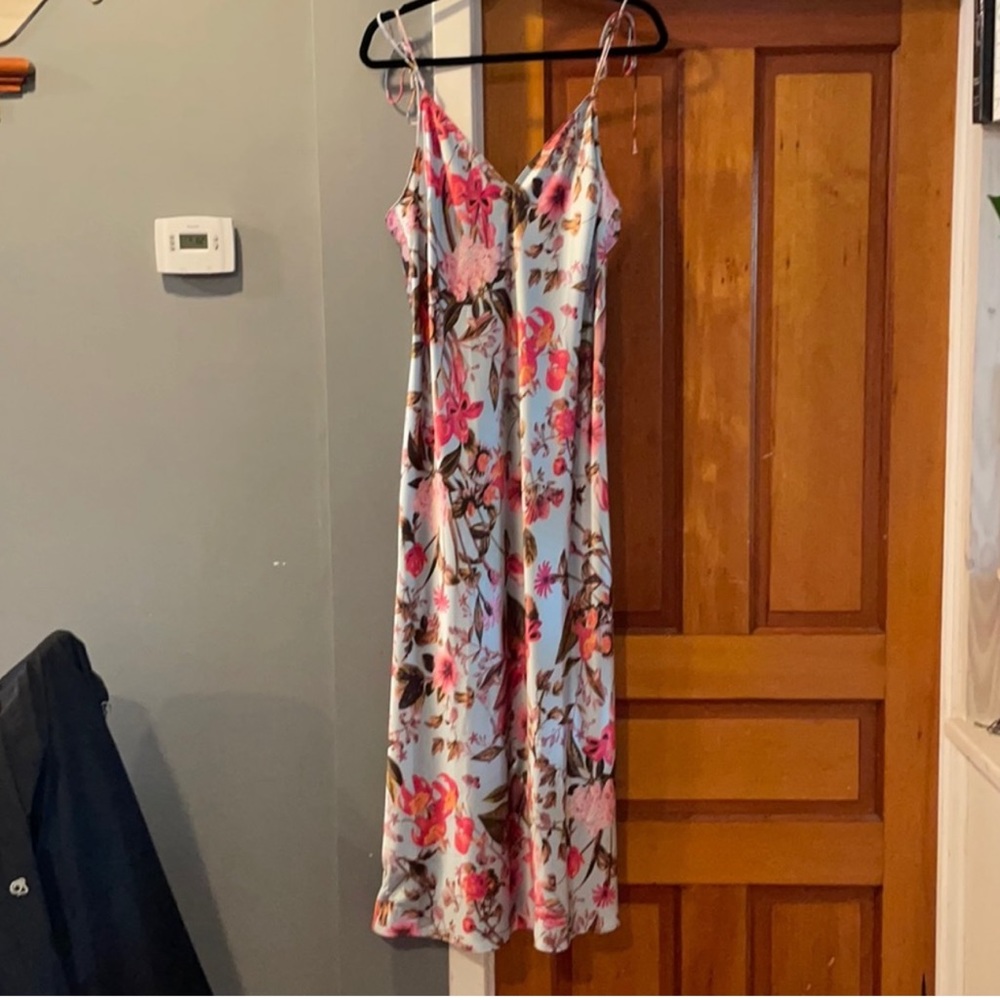 Victoria's Secret midi sleep dress